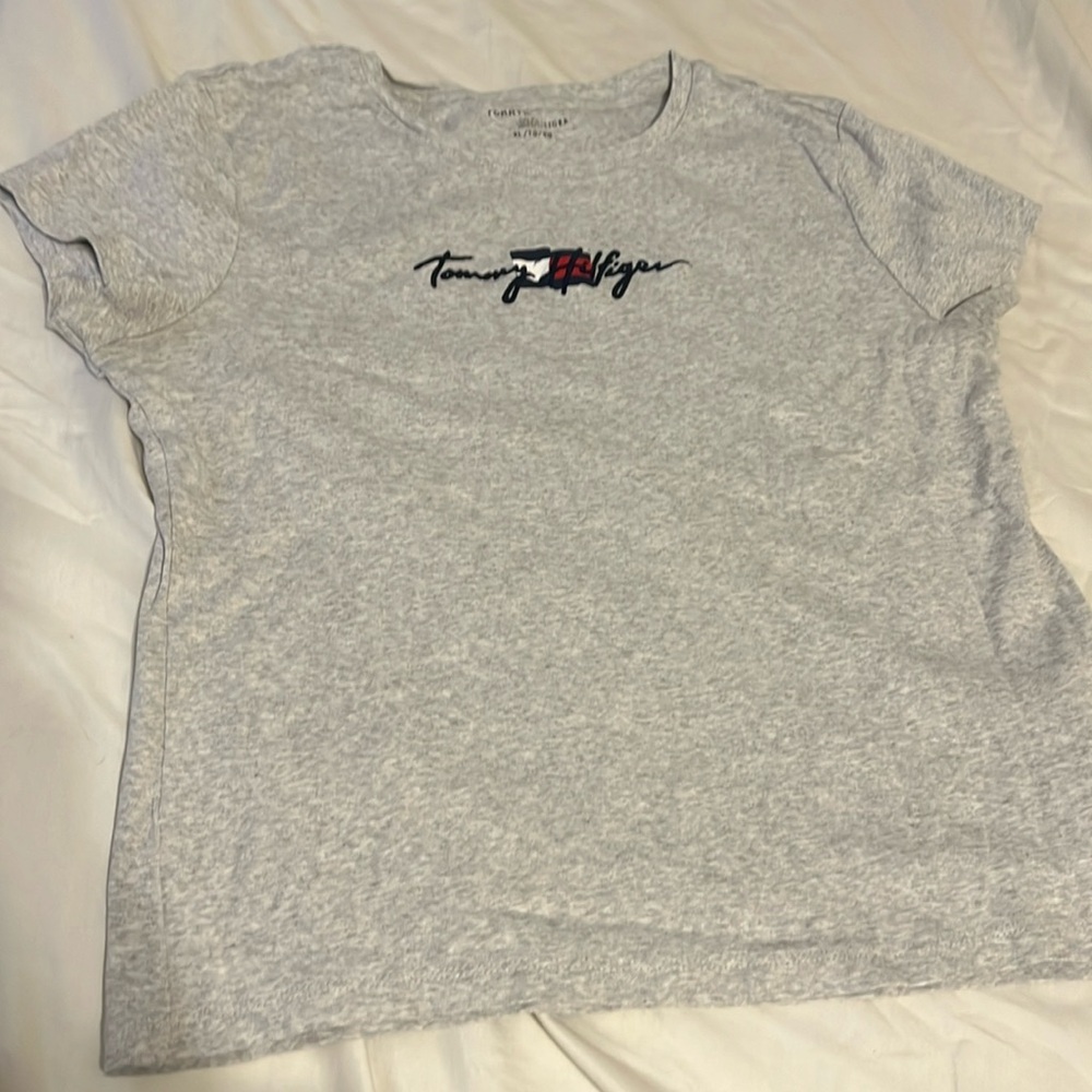 Tommy Hilfiger Graphic Tee